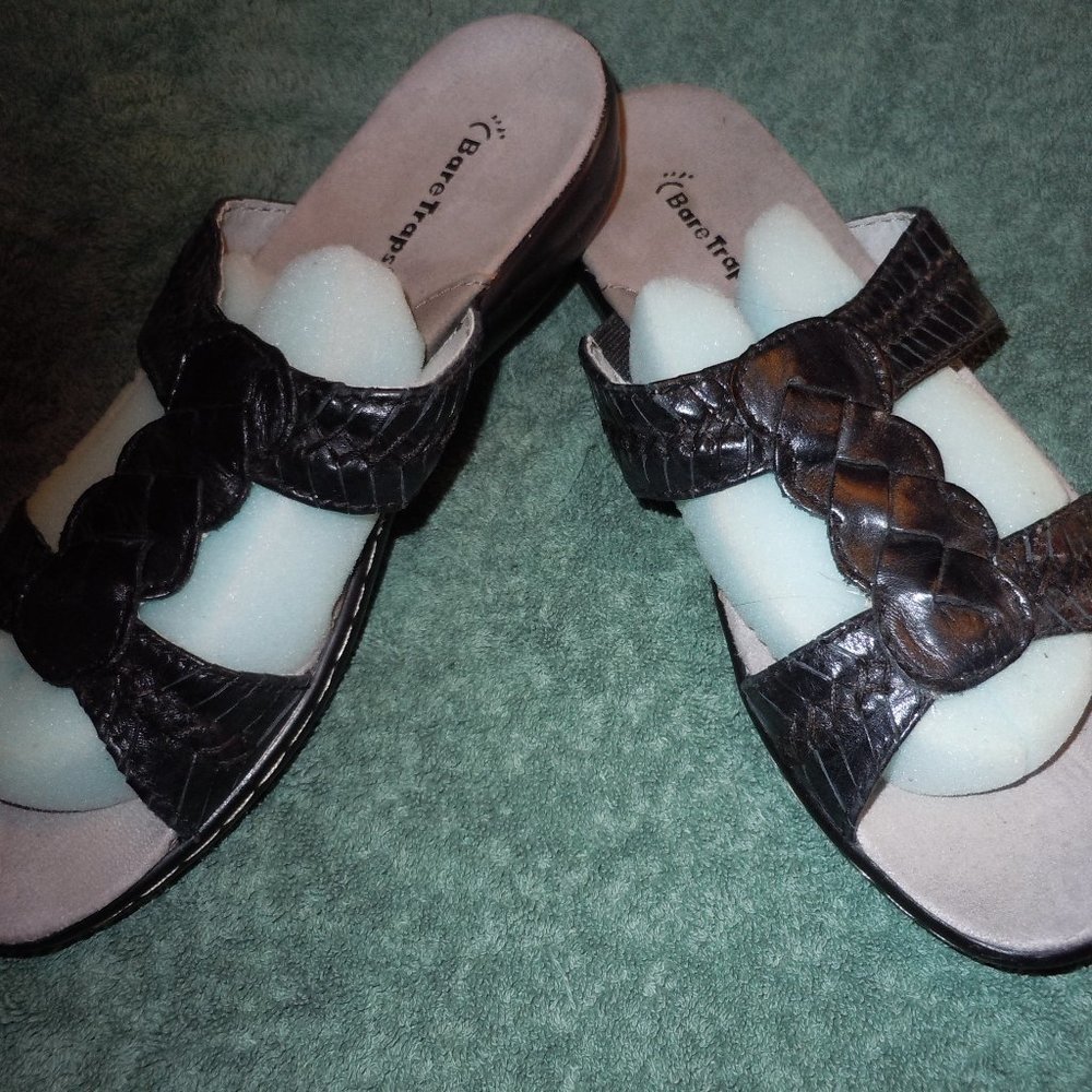 EUC!!!  Baretraps Kaylen Black Leather Sandals WMS size 8